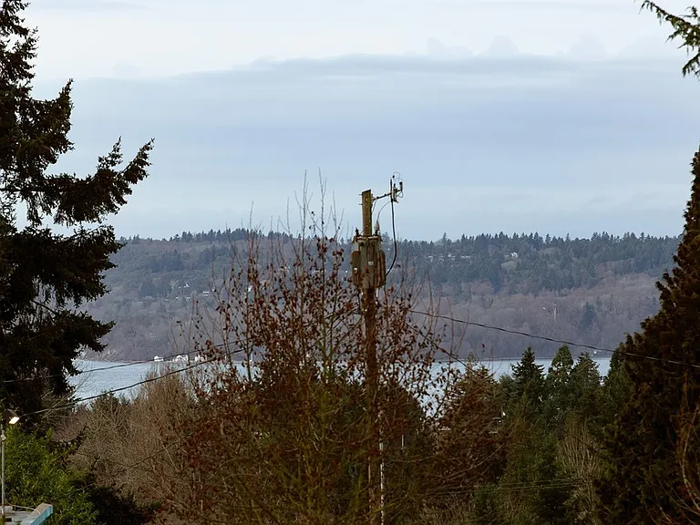 Pacific Ridge Apartments — Photo 19