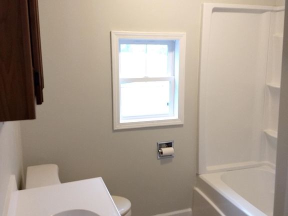 4th image of 1491 Rose Ave