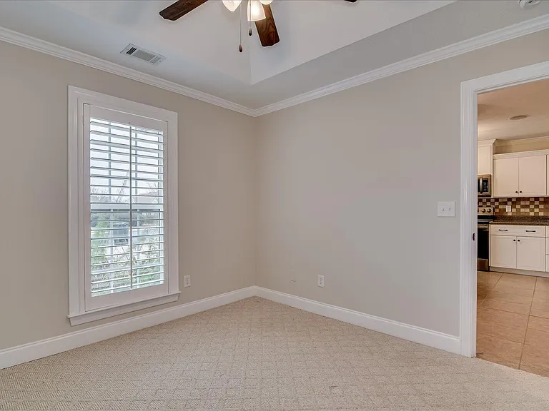 115 Redglobe St — Photo 24