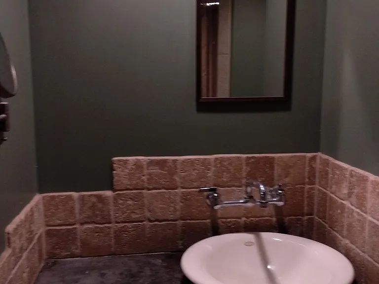7402 Schuyler Dr — Photo 10