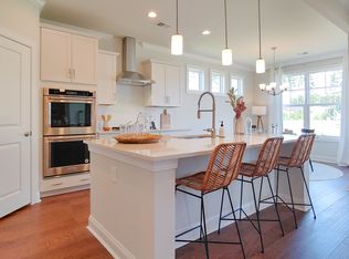 600 Chigwell Springs Ln, Summerville, SC 29486
