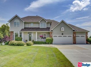 4219 N 143rd Cir, Omaha, NE 68164