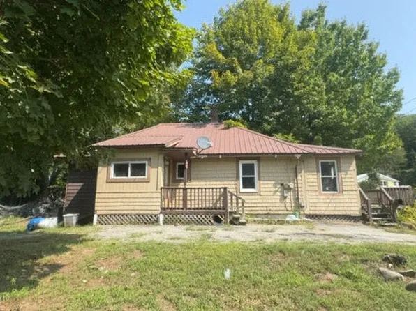 13 Woodland Ave, Mexico, ME 04257