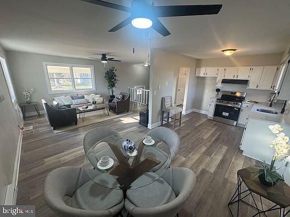 2nd image of 624 Hammond Dr