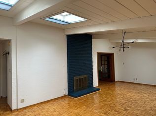 1916 Louis Rd, Palo Alto, CA 94303