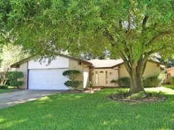 8530 Old Meadow Ln, Houston, TX 77064