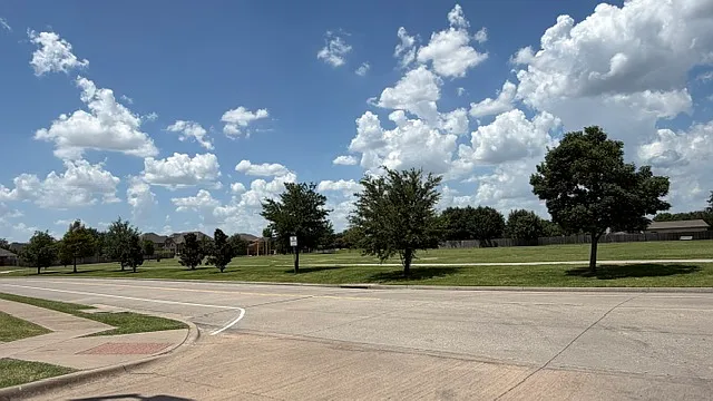 1700 Summerfield Dr — Photo 39