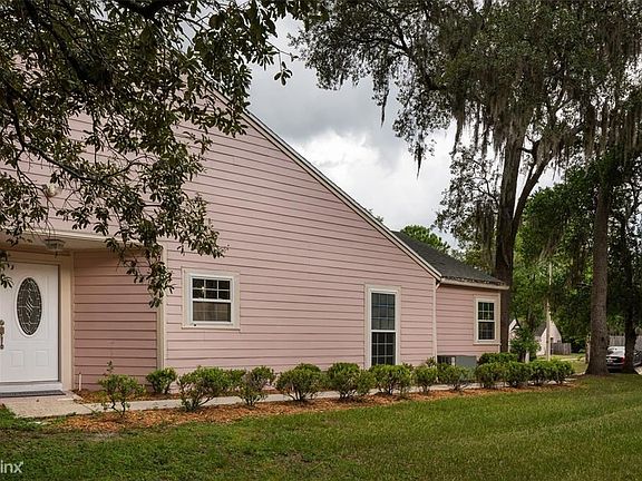4th image of 9416R Forest Hills Cir
