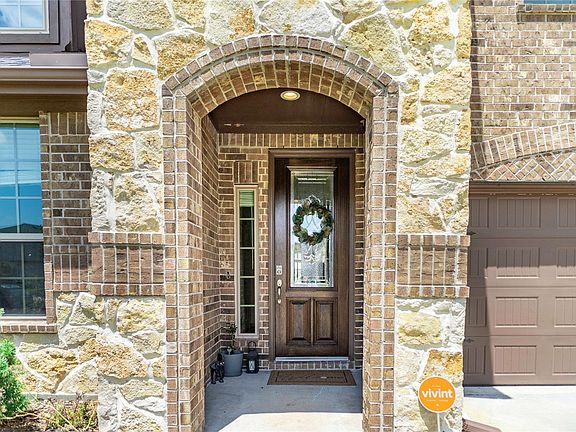2nd image of 29507 Red Rocks Park Dr