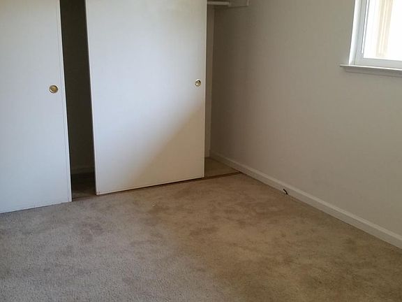 2nd image of 3760 Peacock Ct APT 8