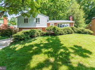 5721 Rossmore Dr, Bethesda, MD 20814