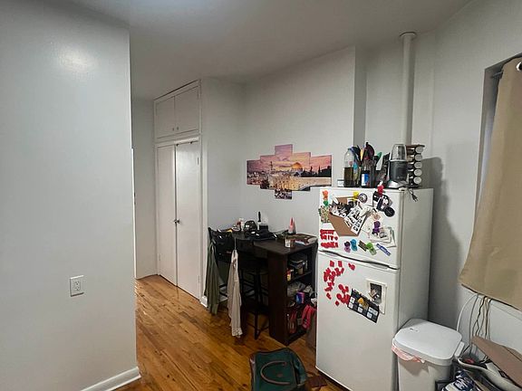 2nd image of 206 E 32nd St APT 3RW
