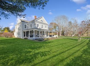 718 Montauk Hwy, East Quogue, NY 11942