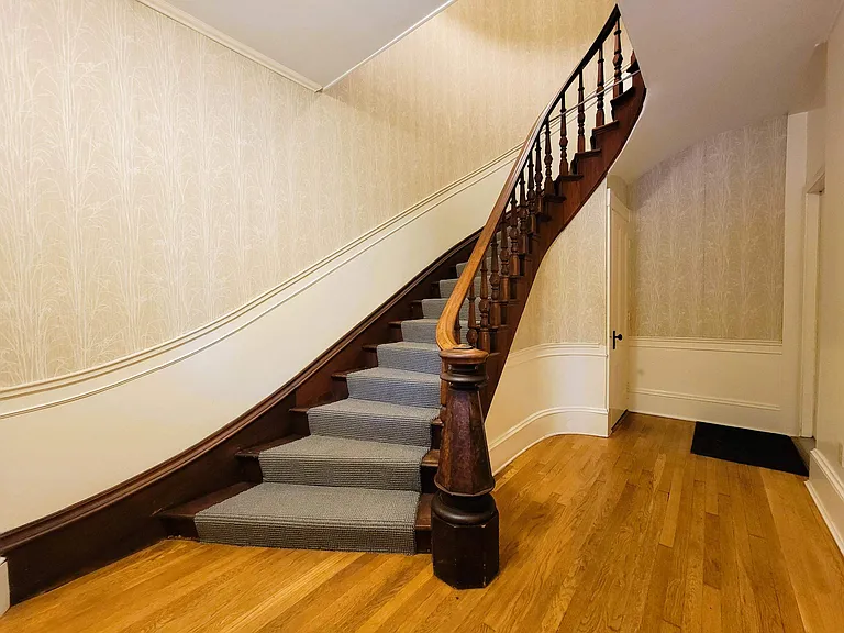 713 Central Ave #2 — Photo 3