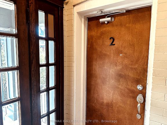 4th image of 20 Triller Ave #2