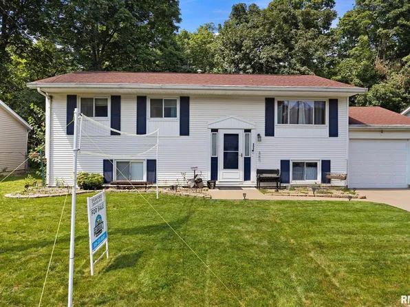 205 Gem St, East Peoria, IL 61611