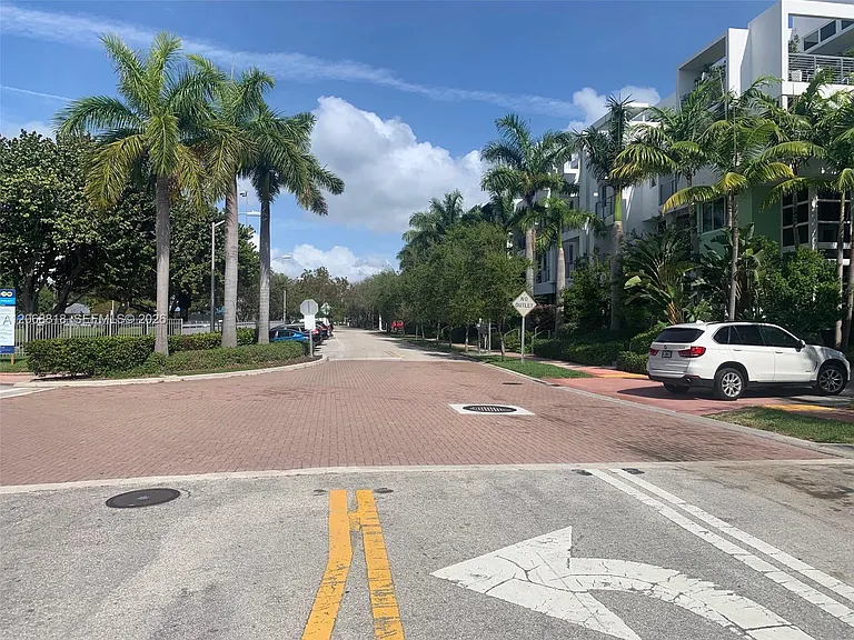 2 S Shore Dr #15 — Photo 7