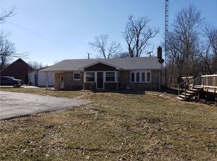 1692 N 700 W, Arlington, IN 46104