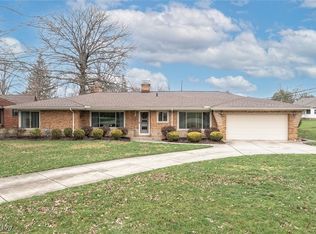 13740 Old Pleasant Valley Rd, Middleburg Heights, OH 44130