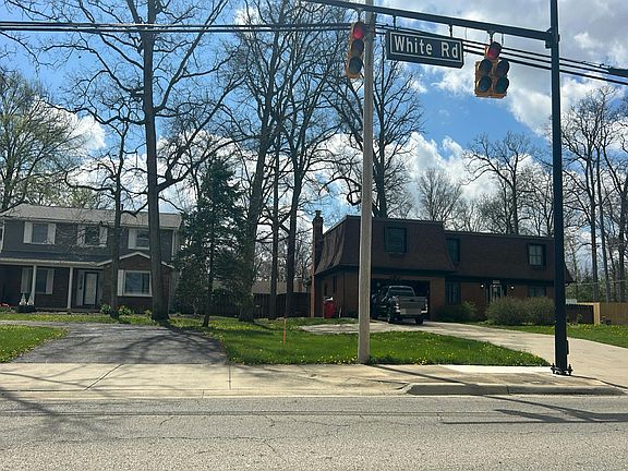 3rd image of 2155 White Rd