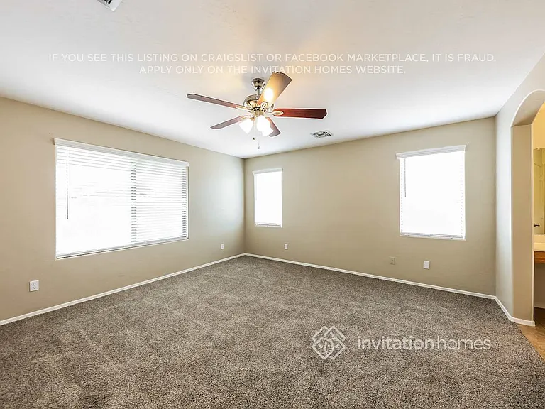 2122 S 114th Ave — Photo 8