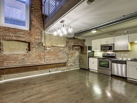5th image of 309 Church St APT 106