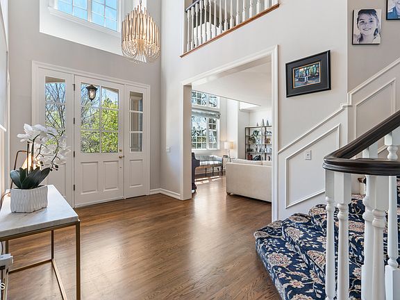 4th image of 2031 Tondolea Ln
