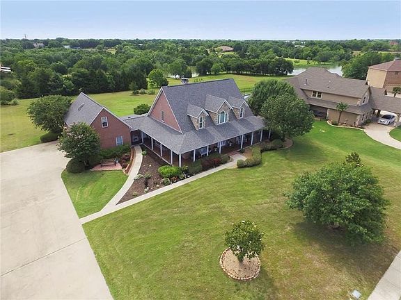 3rd image of 217 Crystal Ct