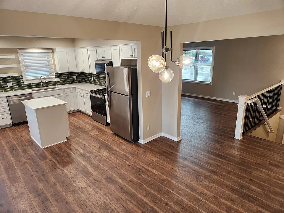 13930 Walnut Cir