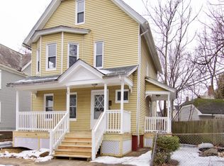 24 Welcome Pl, Springfield, MA 01109