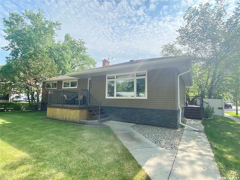 1st image of 504 11th St NE