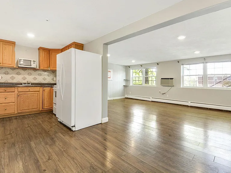 261 Boston Post Rd E #2 — Photo 3