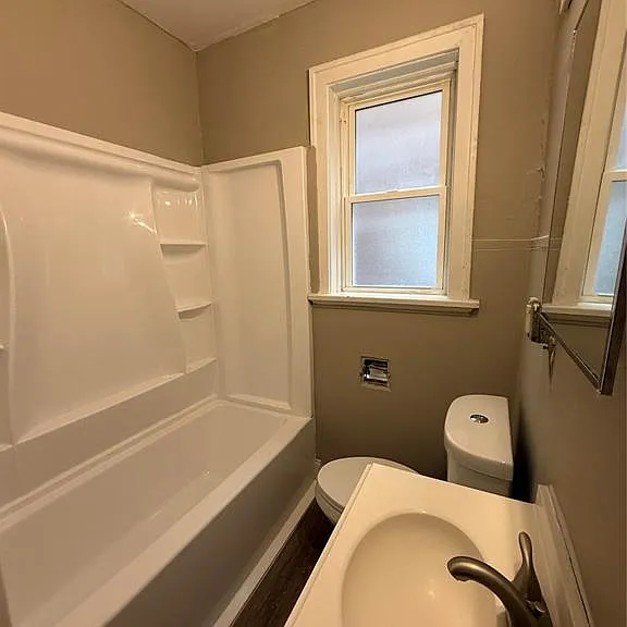4032 Hydraulic Ave #B — Photo 5