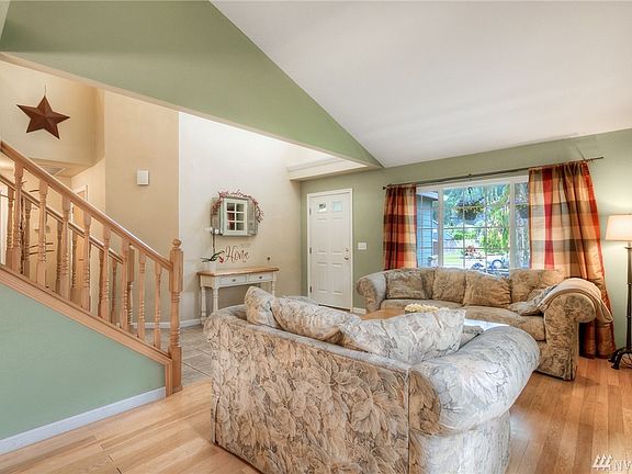3rd image of 25218 154th Street Ct E