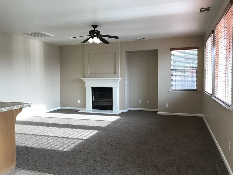 1235 Bluegrass Ct — Photo 13