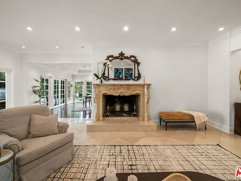 9023 Alto Cedro Dr — Photo 20