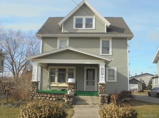 459 Lake St, Wilson, NY 14172