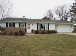 1002 E Linden Ave, Manitowoc, WI 54220