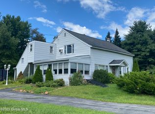 24 Smith Rd, Mechanicville, NY 12118