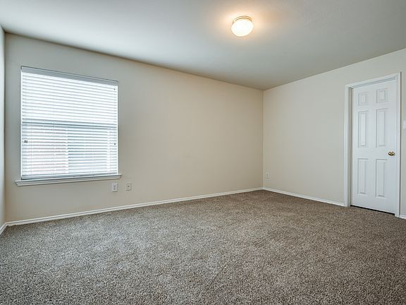 2nd image of 2104 Dalhart Trl