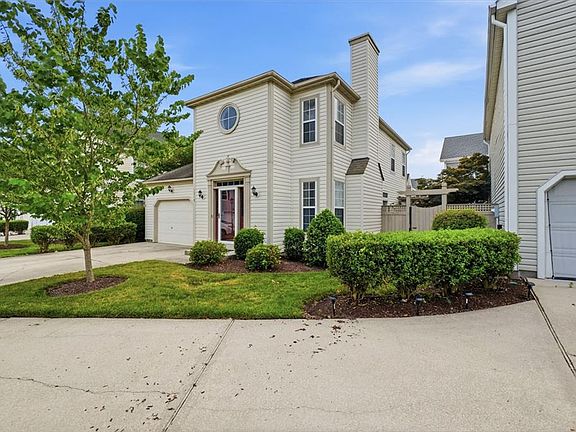 2nd image of 1519 Tallwood Cir