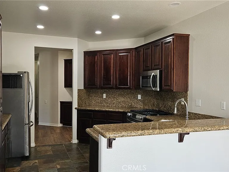 1727 Long Dr — Photo 4