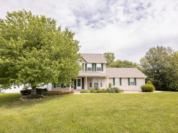 3249 Millbrook Dr, Shiloh, IL 62221