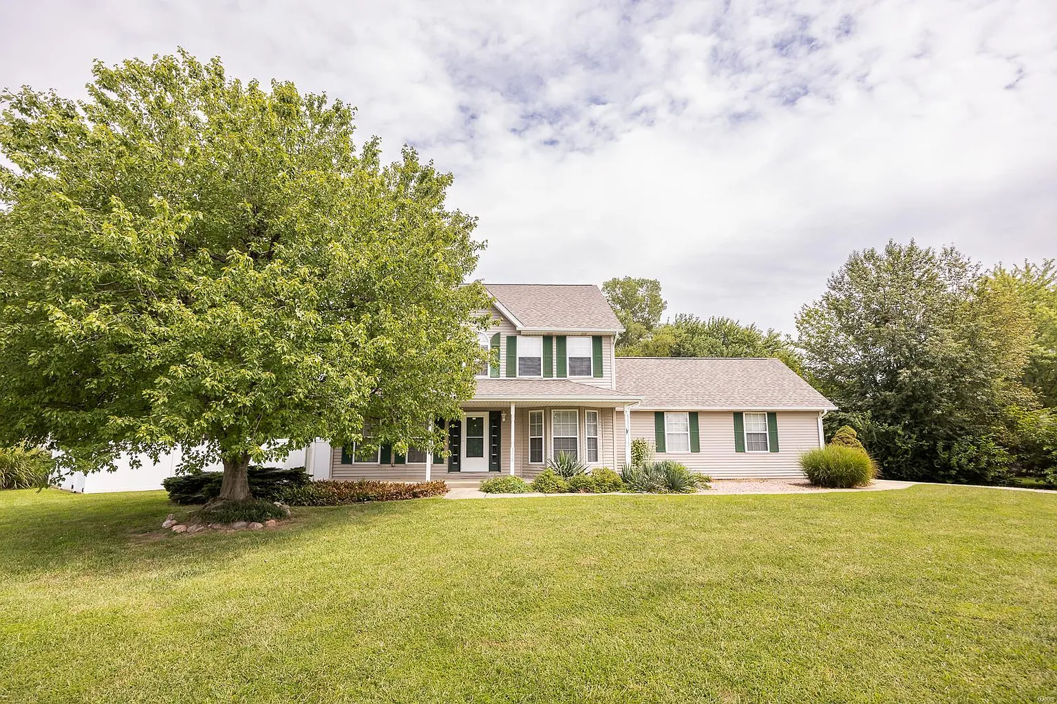 3249 Millbrook Dr photo 1