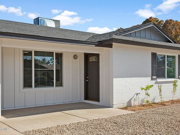 2nd image of 2130 W EMELITA Avenue