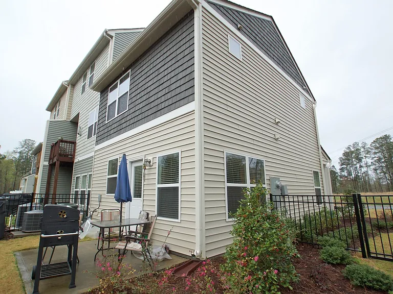 105 Cobalt Creek Way — Photo 31
