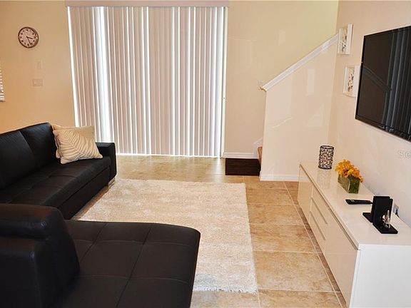 2nd image of 750 Las Fuentes Dr