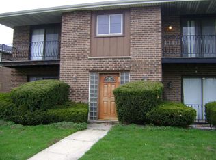 2790 E State St APT 2W, Burnham, IL 60633