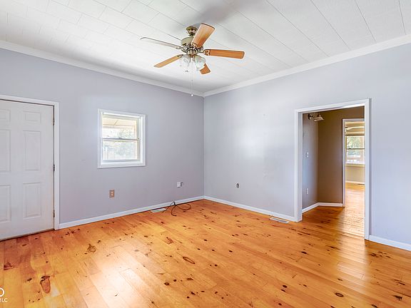 5th image of 57 Herd Ln