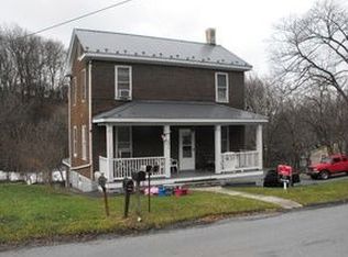 111 E 2nd St, Williamsburg, PA 16693